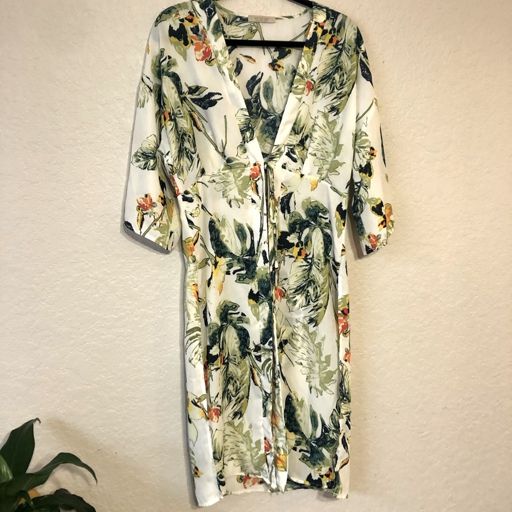 Active USA Kimono Style Cover Up Size S